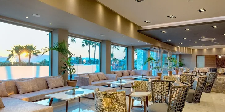 Letecky na Krétu: 5* hotel u pláže, all inclusive, bazény, tenis i miniclub