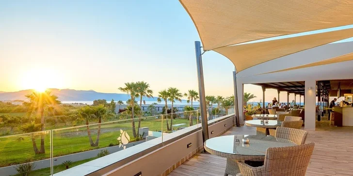 Letecky na Krétu: 5* hotel u pláže, all inclusive, bazény, tenis i miniclub