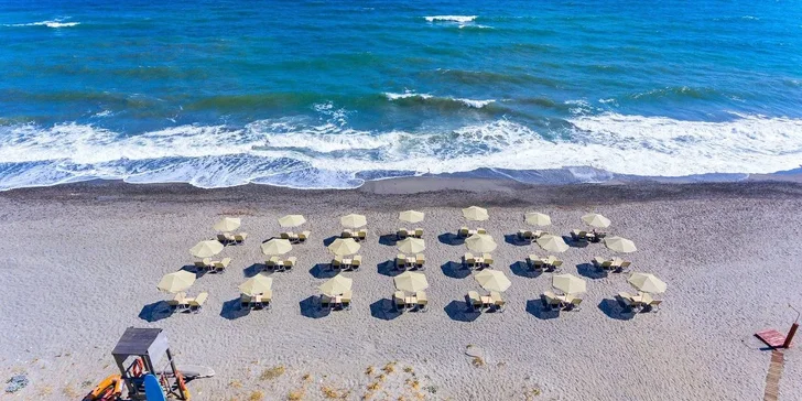 Letecky na Krétu: 5* hotel u pláže, all inclusive, bazény, tenis i miniclub