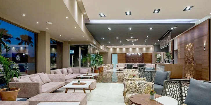 Letecky na Krétu: 5* hotel u pláže, all inclusive, bazény, tenis i miniclub