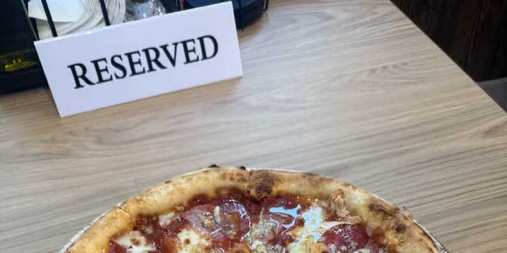 Pizza dle výběru i vč. nápoje pro 1-2 osoby v samém srdci Prahy: margherita i diavola