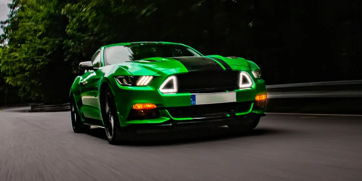 Zážitková jízda ve Fordu Mustang V8: půjčení na 15 až 45 minut nebo na celý den