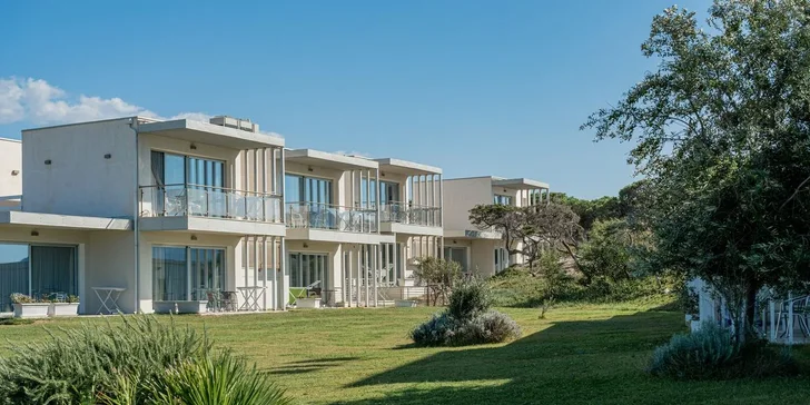 Sardinie s plnou penzí: Hotel Bellevue Resort Sardinia**** u písčité pláže, letenky i transfery v ceně