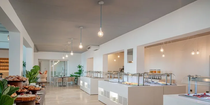 Sardinie s plnou penzí: Hotel Bellevue Resort Sardinia**** u písčité pláže, letenky i transfery v ceně