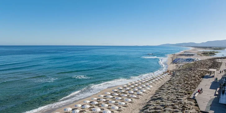 Sardinie s plnou penzí: Hotel Bellevue Resort Sardinia**** u písčité pláže, letenky i transfery v ceně