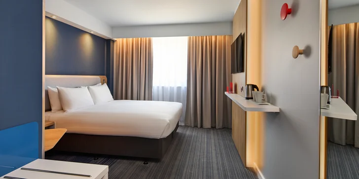 Dvě nebo tři noci v hotelu Holiday Inn v Londýně s vyhlídkovým busem a prohlídkami s průvodcem