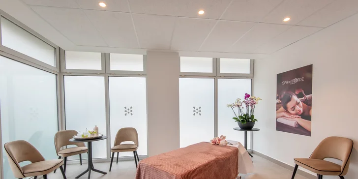 Wellness pobyt v Hévízu: vstup do termálů, sauny, polopenze a masáž