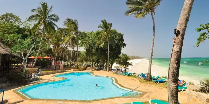 Exotický relax v Keni: 4* hotel Baobab Beach Resort & SPA přímo u oceánu, all inclusive a letenky