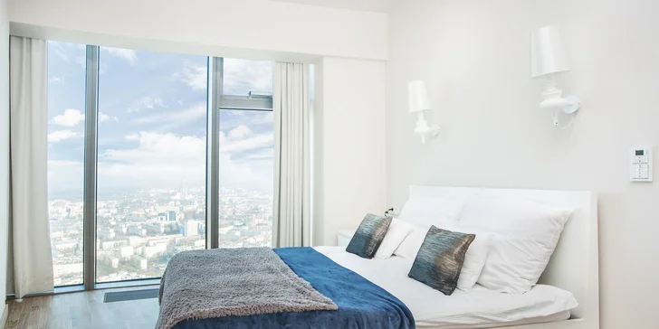 Luxusní apartmány ve Sky Tower: nejvyšší budova Wrocławi a nedávno i Polska, možnost jacuzzi