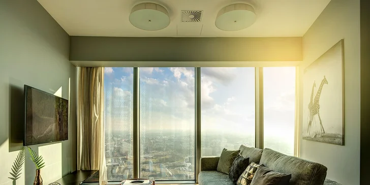 Luxusní apartmány ve Sky Tower: nejvyšší budova Wrocławi a nedávno i Polska, možnost jacuzzi