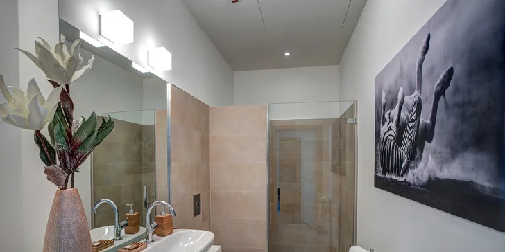 Luxusní apartmány ve Sky Tower: nejvyšší budova Wrocławi a nedávno i Polska, možnost jacuzzi