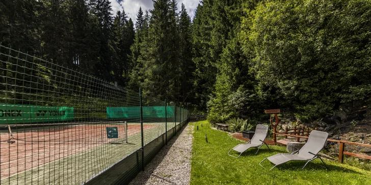 Penzion v Peci pod Sněžkou se snídaní či polopenzí, saunou i tenisem