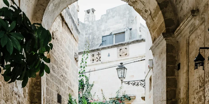 Matera - úchvatné město ve skále: 2 noci v hotelu i letenky, podrobný itinerář