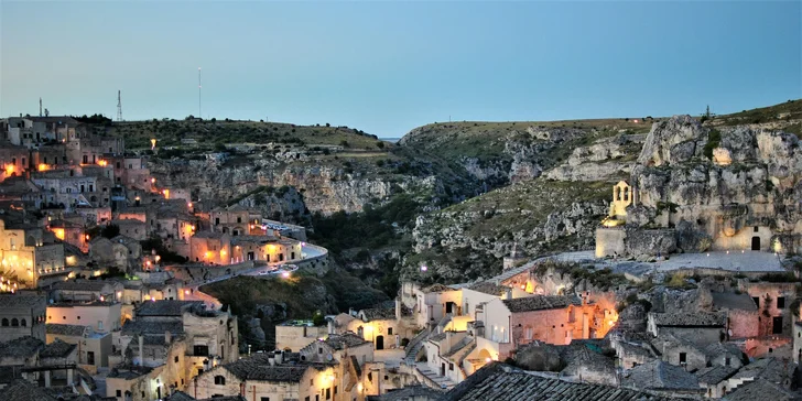 Matera - úchvatné město ve skále: 2 noci v hotelu i letenky, podrobný itinerář