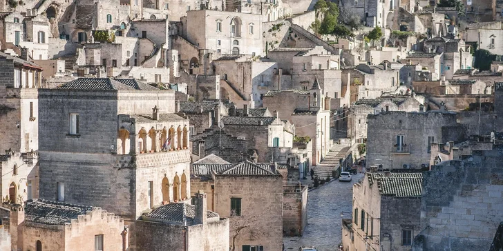 Matera - úchvatné město ve skále: 2 noci v hotelu i letenky, podrobný itinerář