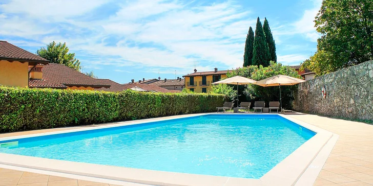 Hotel s bazénem, wellness a polopenzí u Lago di Garda jen 150 m od vyhlášené pláže La Romantica