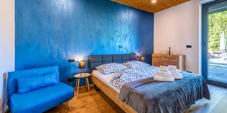 Moderní vila v přírodě Malé Fatry: panoramatické výhledy, terasa, krb, sportoviště i privátní wellness