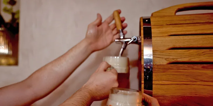 Během koupele si budete čepovat pivo přímo z pípy. 