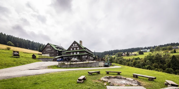 Horský hotel v Peci pod Sněžkou: uprostřed přírody, u turistických tras a se snídaní
