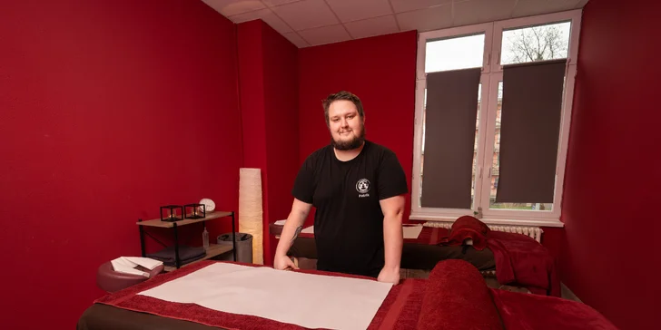 Permanentka na tři masáže dle výběru: klasická, havajská i baňkování, 60–⁠⁠⁠⁠⁠⁠75 minut