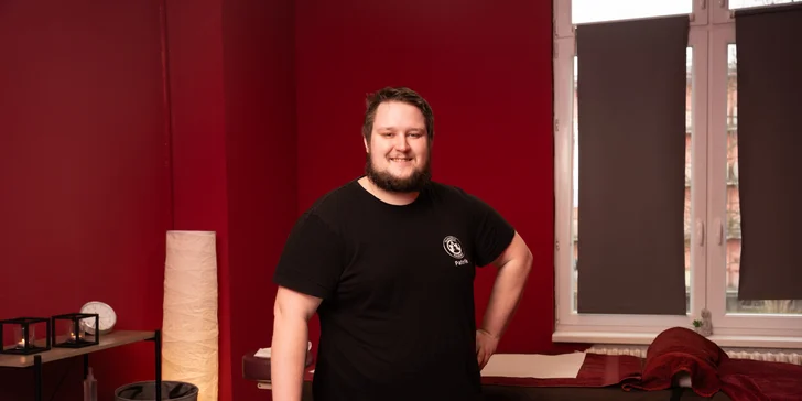 Permanentka na tři masáže dle výběru: klasická, havajská i baňkování, 60–⁠⁠⁠⁠⁠⁠75 minut