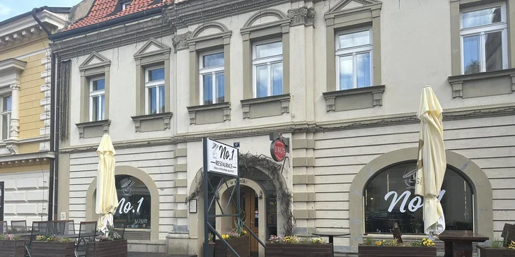 Sushi sety s tuňákem, avokádem i kaviárem či úhořem a krabem: 16–73 ks