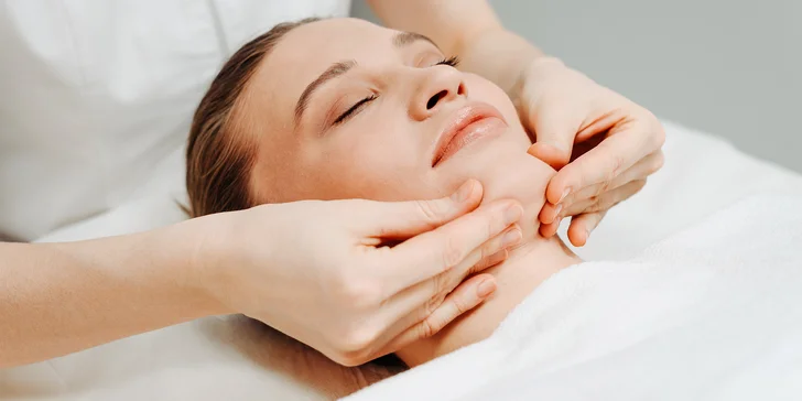 Perfektní relax: uvolňující masáž obličeje, zad a šíje, nohou i celého těla vč. baňkování