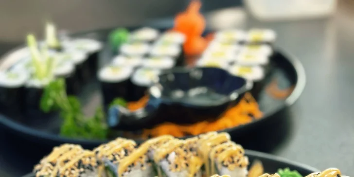 Voucher na 250–1 000 Kč do asijské restaurace v Teplicích: sushi, nudle, rýže i dezerty