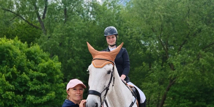 Zážitek pro malé i velké: vyjížďka na koni i na poníkovi v přírodě na ranči