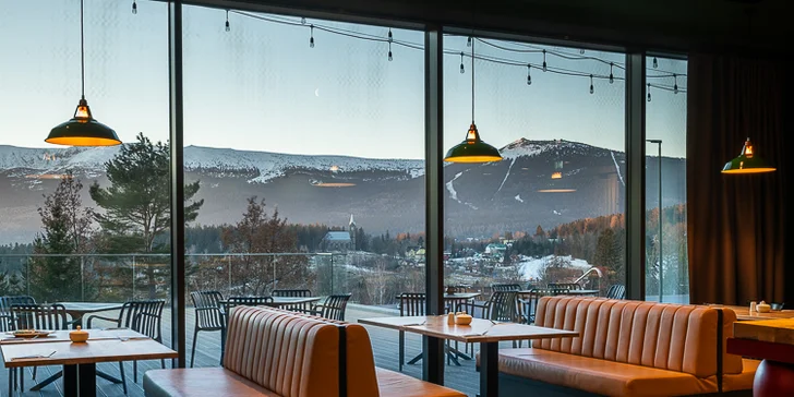 Nový moderní resort ve Sklářské Porubě: snídaně či polopenze, wellness, infinity bazén