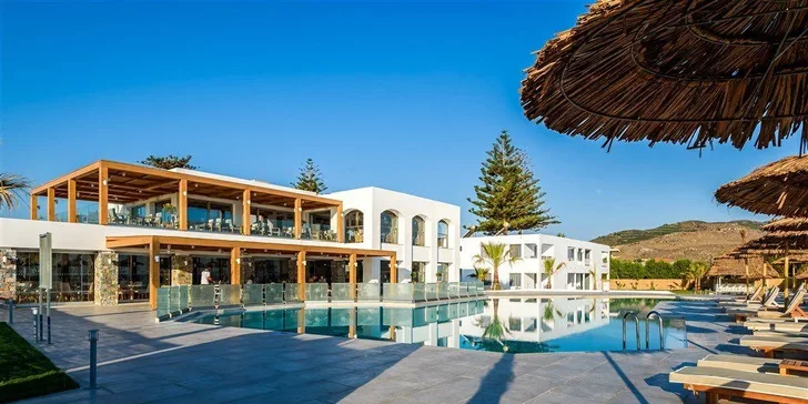 Adults only dovolená na Krétě: 4* hotel přímo u pláže, all inclusive, bazén, letenky