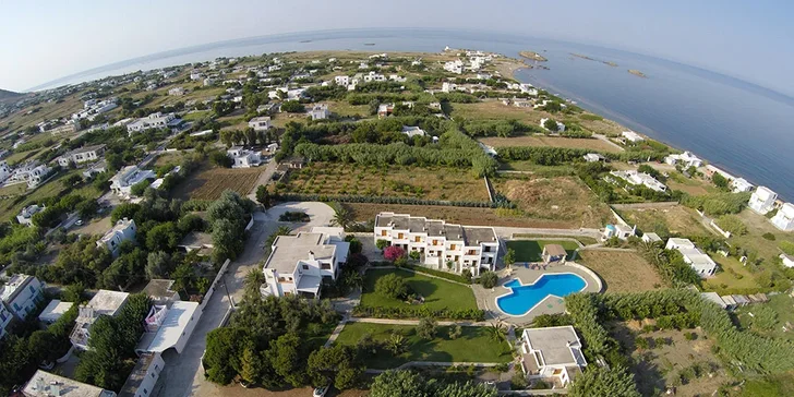 Dovolená na řeckém ostrově Skyros: 2* hotel Angela se snídaní, bazén i letenky