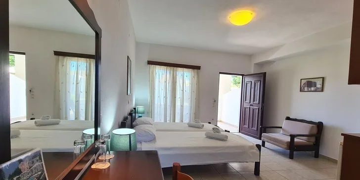 Odpočinek na řeckém ostrově Skyros: letenky, 3* hotel Melikari 300 m od pláže, snídaně, bazén