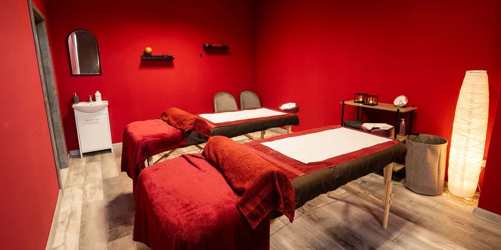 60minutová párová masáž: sportovní, klasická, zdravotní, Lomi Lomi i další