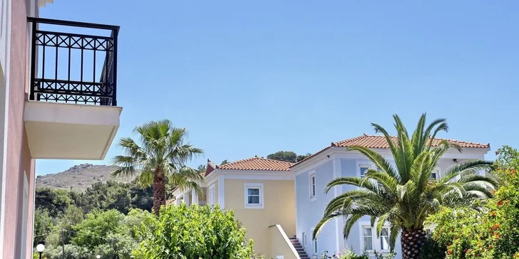 Ostrov Lesbos letecky: hotel Panselinos*** u pláže, polopenze i bazén