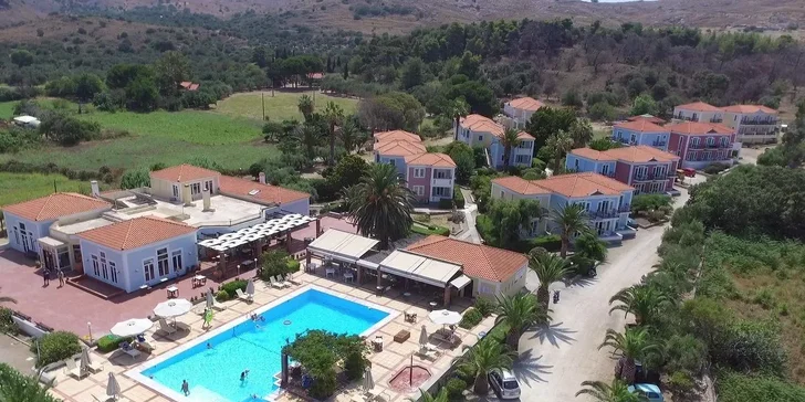 Ostrov Lesbos letecky: hotel Panselinos*** u pláže, polopenze i bazén