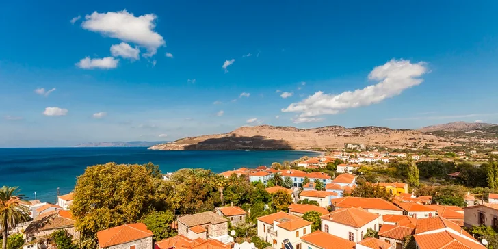 Ostrov Lesbos letecky: hotel Panselinos*** u pláže, polopenze i bazén
