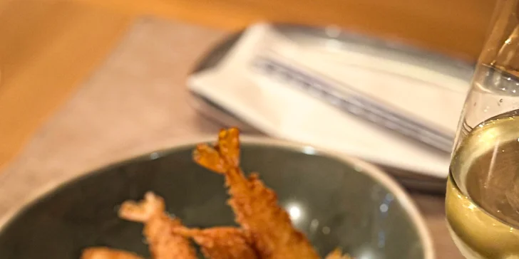 Degustační asijské menu v Litomyšli pro 2 osoby: polévka phở, krevety, knedlíčky gyoza a další