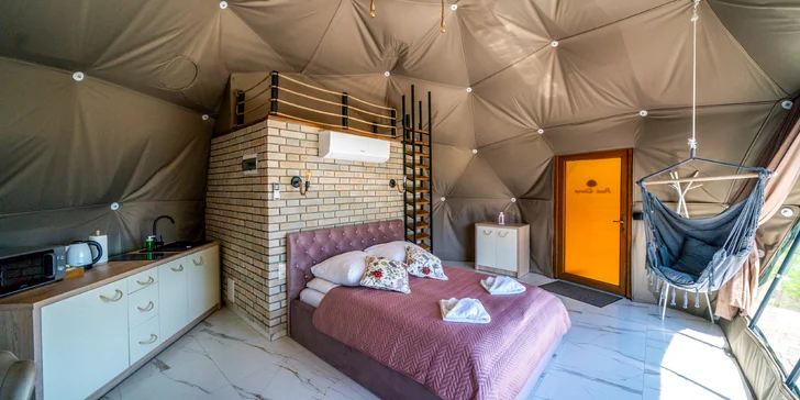 Romantický glamping s venkovní vířivkou jen 8 km od Zakopaného