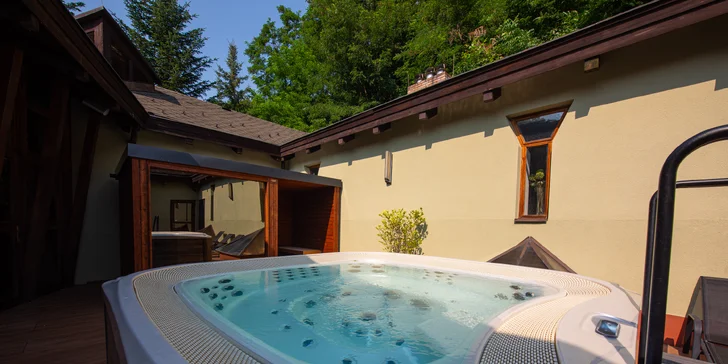 Poznejte Košice: 4* hotel se snídaní či polopenzí a bohatým wellness