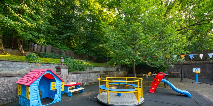 Poznejte Košice: 4* hotel se snídaní či polopenzí a bohatým wellness
