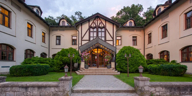 Poznejte Košice: 4* hotel se snídaní či polopenzí a bohatým wellness