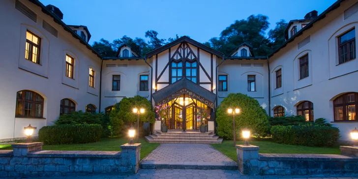 Poznejte Košice: 4* hotel se snídaní či polopenzí a bohatým wellness