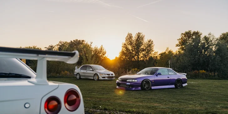 Jízda v Nissan Skyline R34, Nissan Silvia nebo Mitsubishi Lancer Evolution VIII: řízení i spolujízda, varianta s jízdou driftem