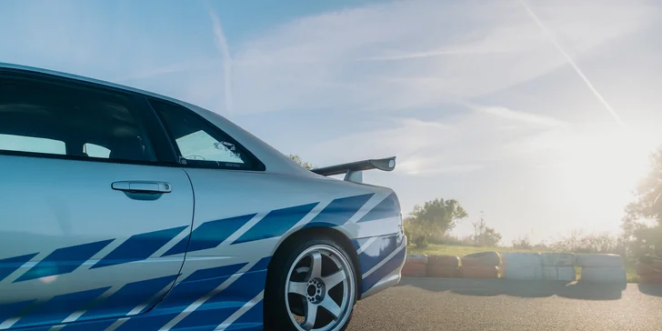 Jízda v Nissan Skyline R34, Nissan Silvia nebo Mitsubishi Lancer Evolution VIII: řízení i spolujízda, varianta s jízdou driftem