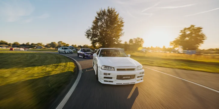 Jízda v Nissan Skyline R34, Nissan Silvia nebo Mitsubishi Lancer Evolution VIII: řízení i spolujízda, varianta s jízdou driftem