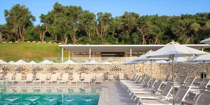 Dovolená na Korfu: 4* hotel Aeolos Beach u pláže, all inclusive, bazén i let
