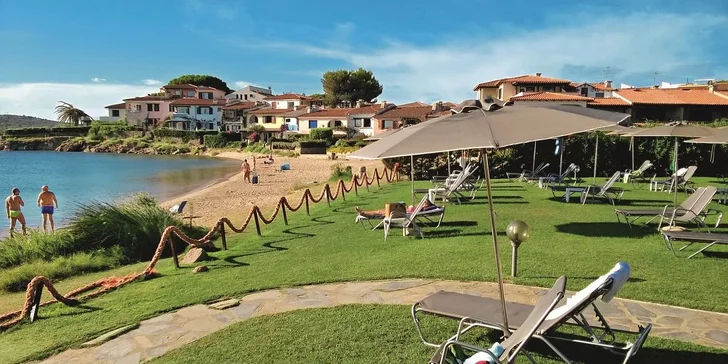 Letecky na Sardinii: 3* hotel San Paolo přímo u pláže i light all inclusive