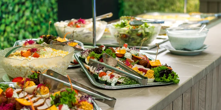 Dokonalý relax v rodinném hotelu v Maďarsku: neomezený wellness, termální bazény i polopenze