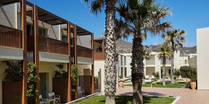Odpočinek pouze pro dospělé: 4* hotel Giannoulis Grand Bay Beach Resort s all inclusive